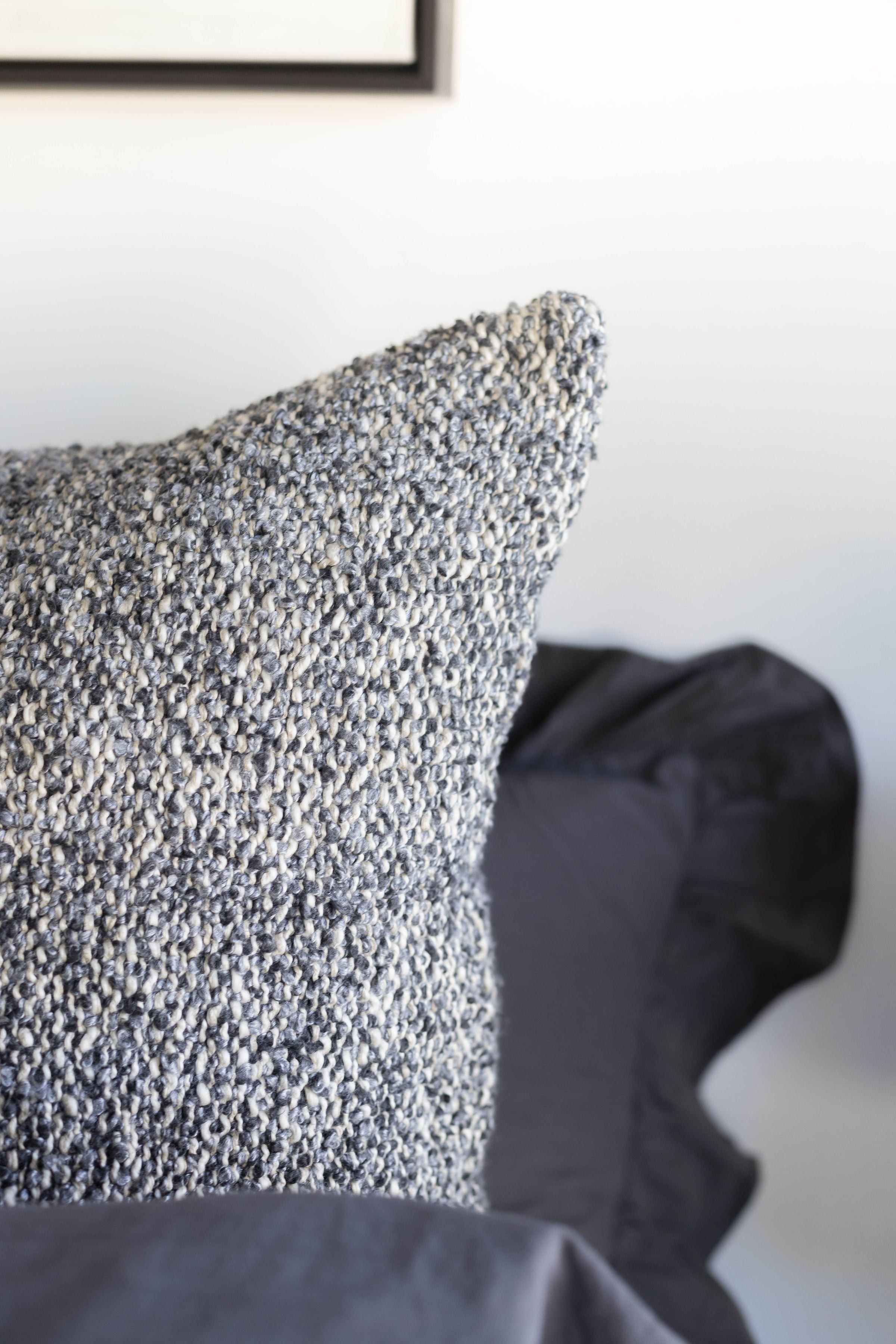 Brentwood Big Pillow 28 X 36 With Insert - 4 colors