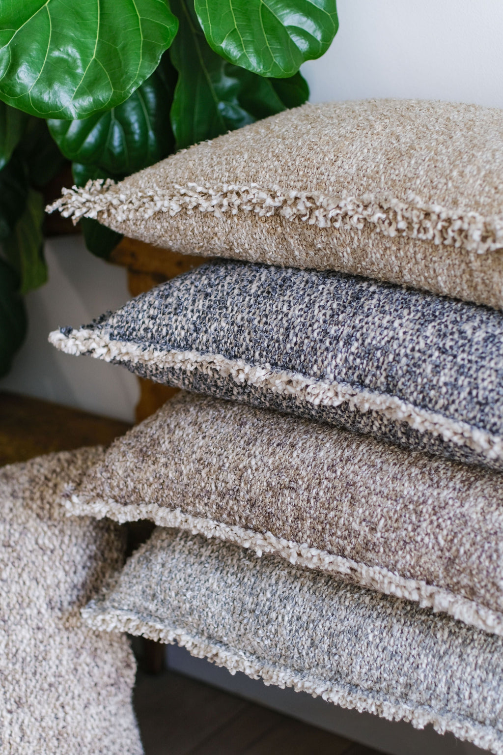 Brentwood 14 X 24 Pillow With Insert