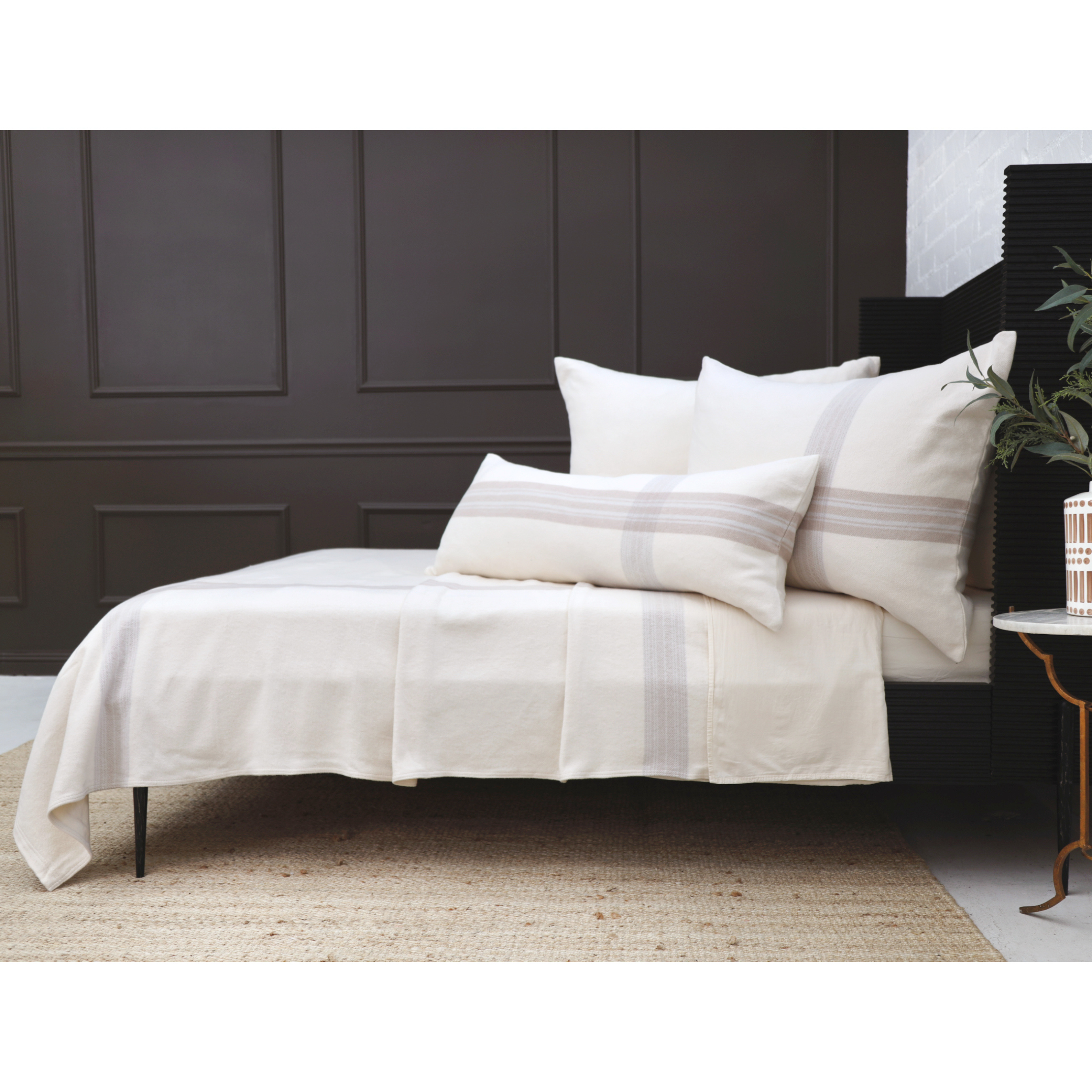 Geneva Pillow With Insert